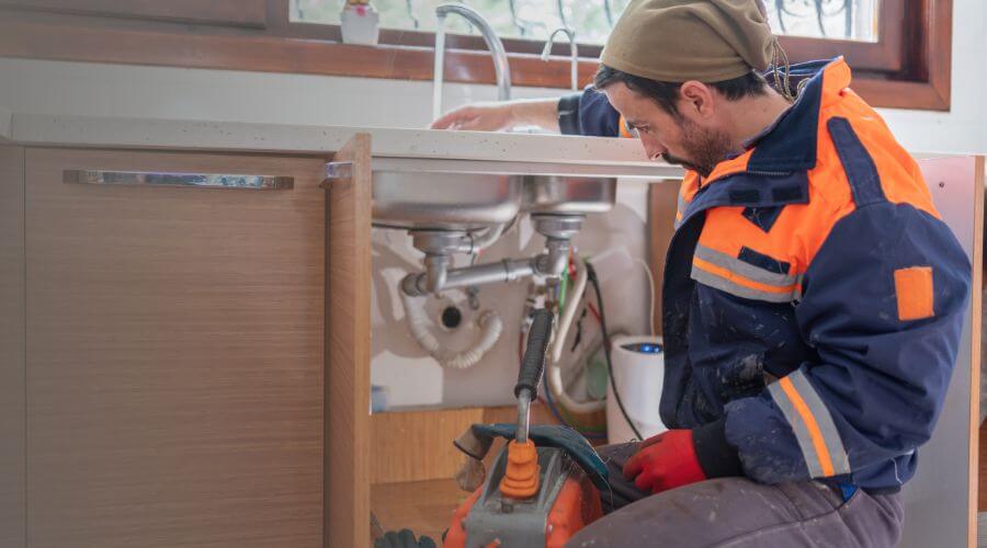 Expert burst pipe repair services in Worthington Springs, FL